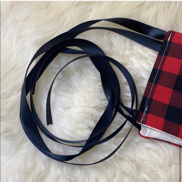 ❤️Mens Red Flannel Print Face Mask❤️ - Picture 5 of 5